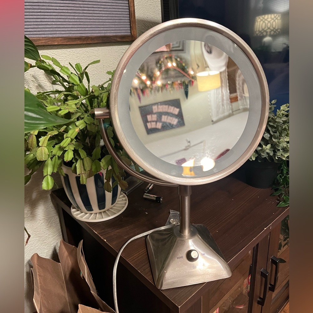 Vanity Mirror